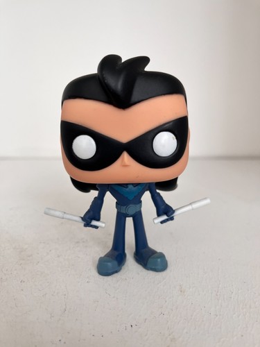 Funko pop vinyl 580 robin - #580,