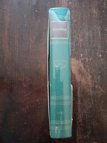 Hemingway libro della collana