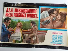 AAA MASSAGGIATRICE BELLA PRESENZA OFFRESI - FOTOBUSTA CINEMA cm 47 x 65