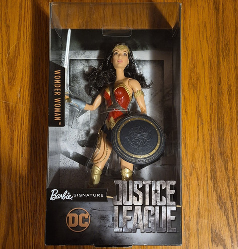 Mattel barbie signature - mattel,