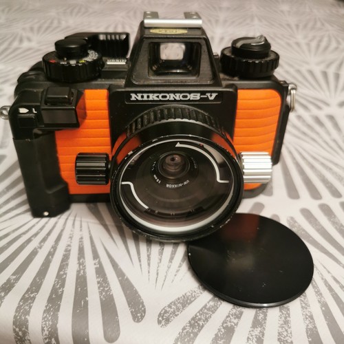 Nikon nikonos con - nikonos, v