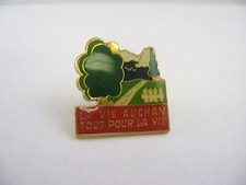 Vintage French Advertising Pin