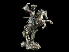 Samurai giapponese a cavallo