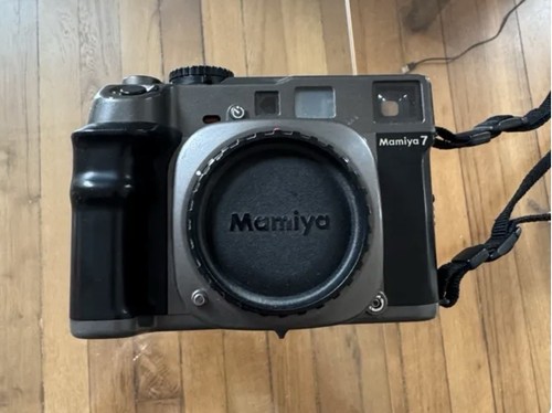 Mamiya with f 4 - with, f/4