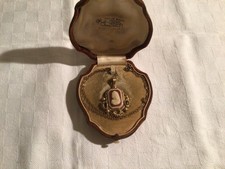 COLLANA E PENDENTE VINTAGE CAMMEO CON IMMAGINE SACRA CON SCATOLA IN OTTIMO STATO