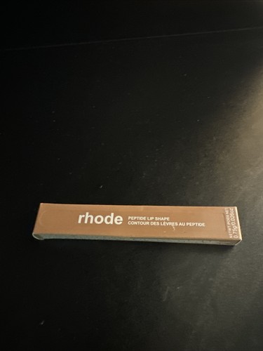 Rhode peptide lip shape - lip,