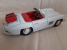 Bburago Burago Mercedes Benz 300 SL  1/18