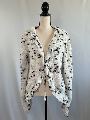 Hand knit boucle cardigan - hand,