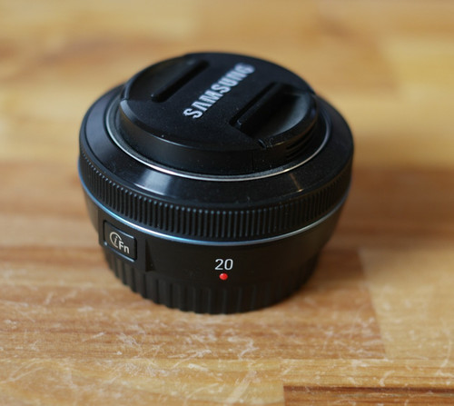 Samsung 20mm 2 - samsung, f/2.8