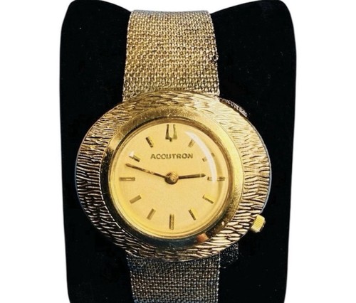 Bulova accutron 1971 with - accutron,