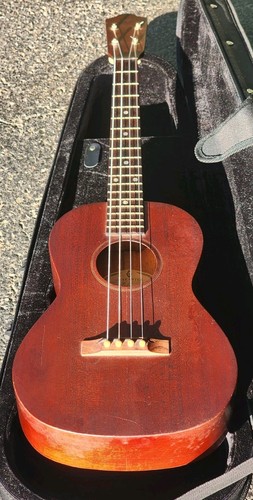 Ukulele baritono guild - ukulele,
