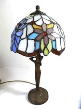 TIFFANY glass lampshade lamp