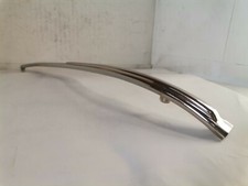 Fregio anteriore cofano motore