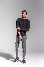 GUESS MEN'S SWEATER SIZEXL