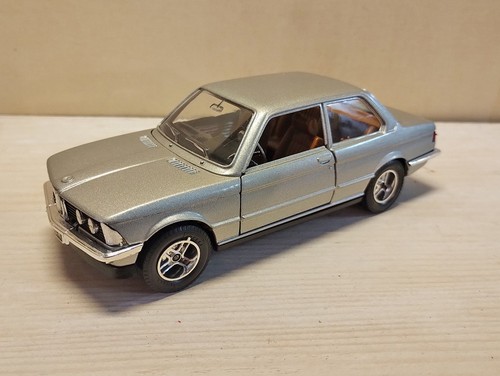 Bmw 320 mebetoys 1 25 - bmw,