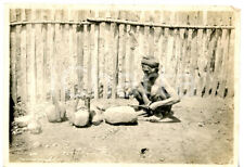 1920 ca FILIPPINE - COSTUME Fabbro del villaggio forgia un utensile *Foto 17x12
