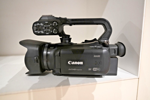 Canon xa35 ultra - xa35,