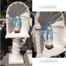 Nicchia grotta cupola e statua