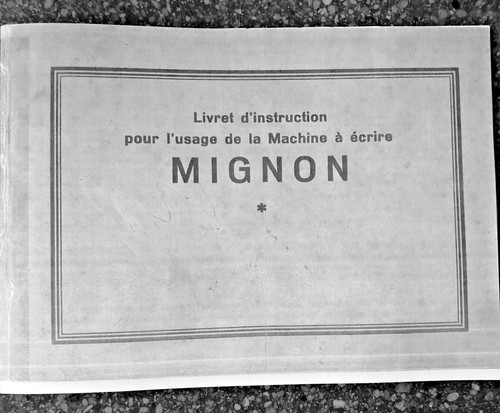 Manuel machine écrire - à,