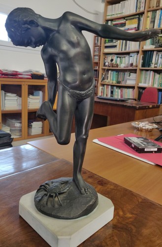 Statua bronzo base in - statua, su