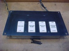 Interruttore a percussione