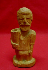 PERSONAGGIO IN LEGNO PREGIATO INTAGLIATA A MANO EPOCA 1930-189.