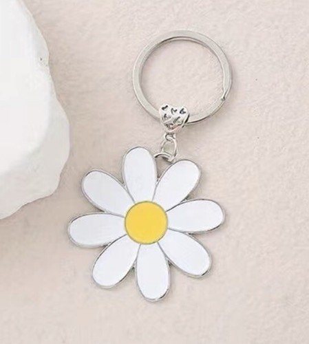 Large white daisy silver metal - white,