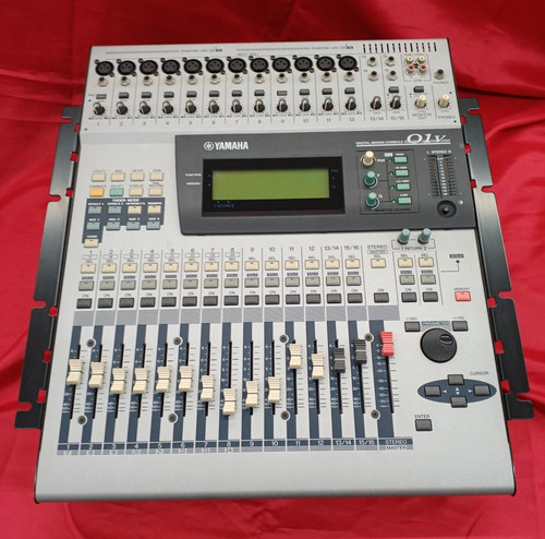 Yamaha 01v canali - 16,