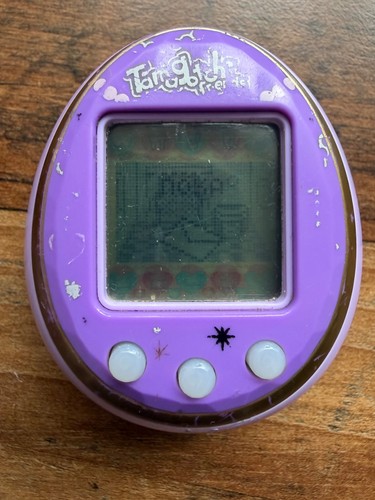 Vintage bandai tamagotchi - vintage,