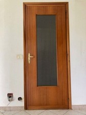 nr 6 porte interne legno usato con vetro , complete di cornice e serratura , 