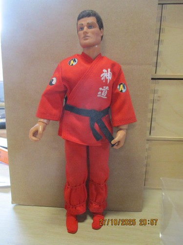 Action man personaggio con - man,