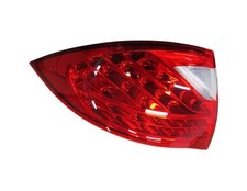 FARO-FANALE POSTERIORE ESTERNO