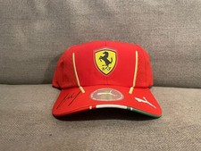 Cappellino Ferrari Puma 2024 Autografo Carlos Sainz