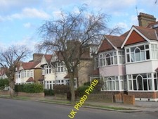 Photo 6x4 Park Drive, N21 (2)