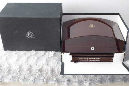 Girard perregaux haute - perregaux,