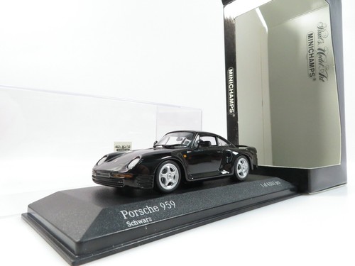 Minichamps 400062522 - 1:43,