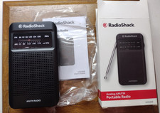 RadioShack 1201848 AM FM Radio tascabile analogica portatile nera 100 ore di ascolto