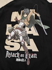 FELPA NERA ATTACK ON TITAN