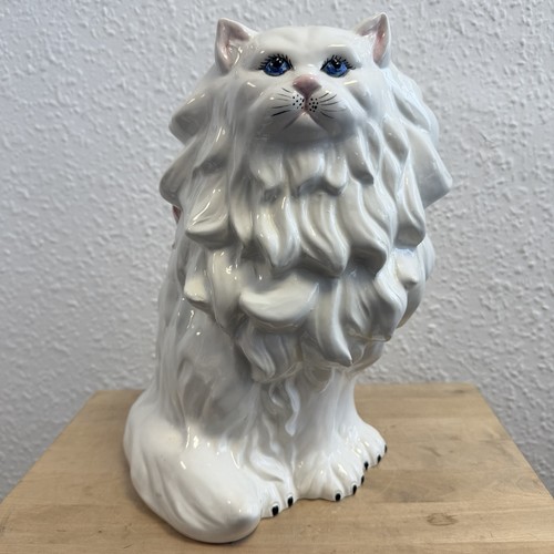 White cat figure - white,