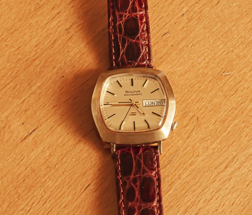 Bulova accuquartz vintage 70 - bulova, '70