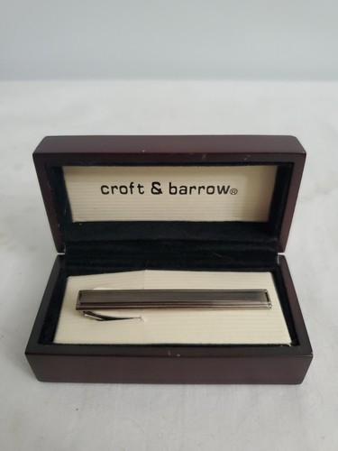 Cravatta croft barrow in - &,