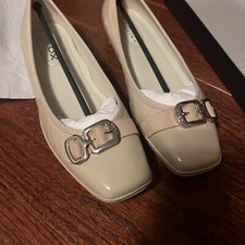 Nuove scarpe basse Geox