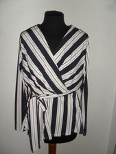 ATTUALE E BELLA MAGLIA BLUSA
