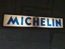 Insegna Luminosa Michelin
