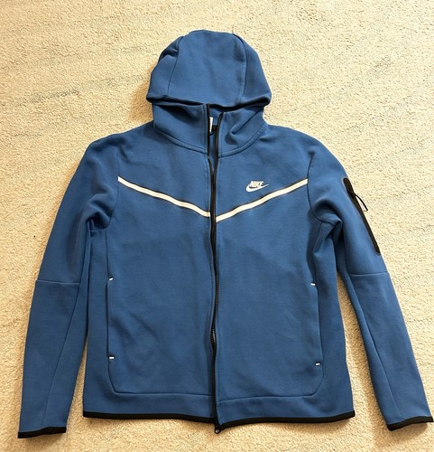 Nike tech sportswear - nike,