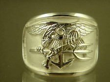 ANELLO FATTO A MANO CON