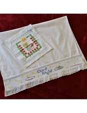 LENZUOLINO + PICCOLA FEDERA RICAMATI A MANO