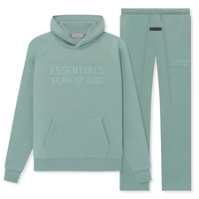 NUOVO Fear of God Essentials