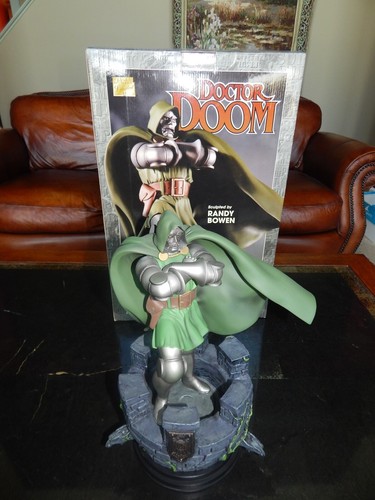Bowen doom statua full - dr,