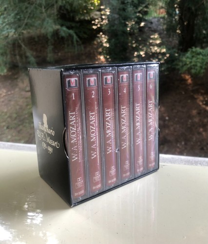 Cofanetto con audiocassette - con,